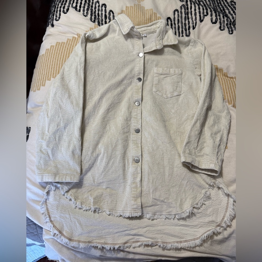 Elan Off-White/Cream Corduroy Button-Up Shirt/Jacket with Frayed Hem